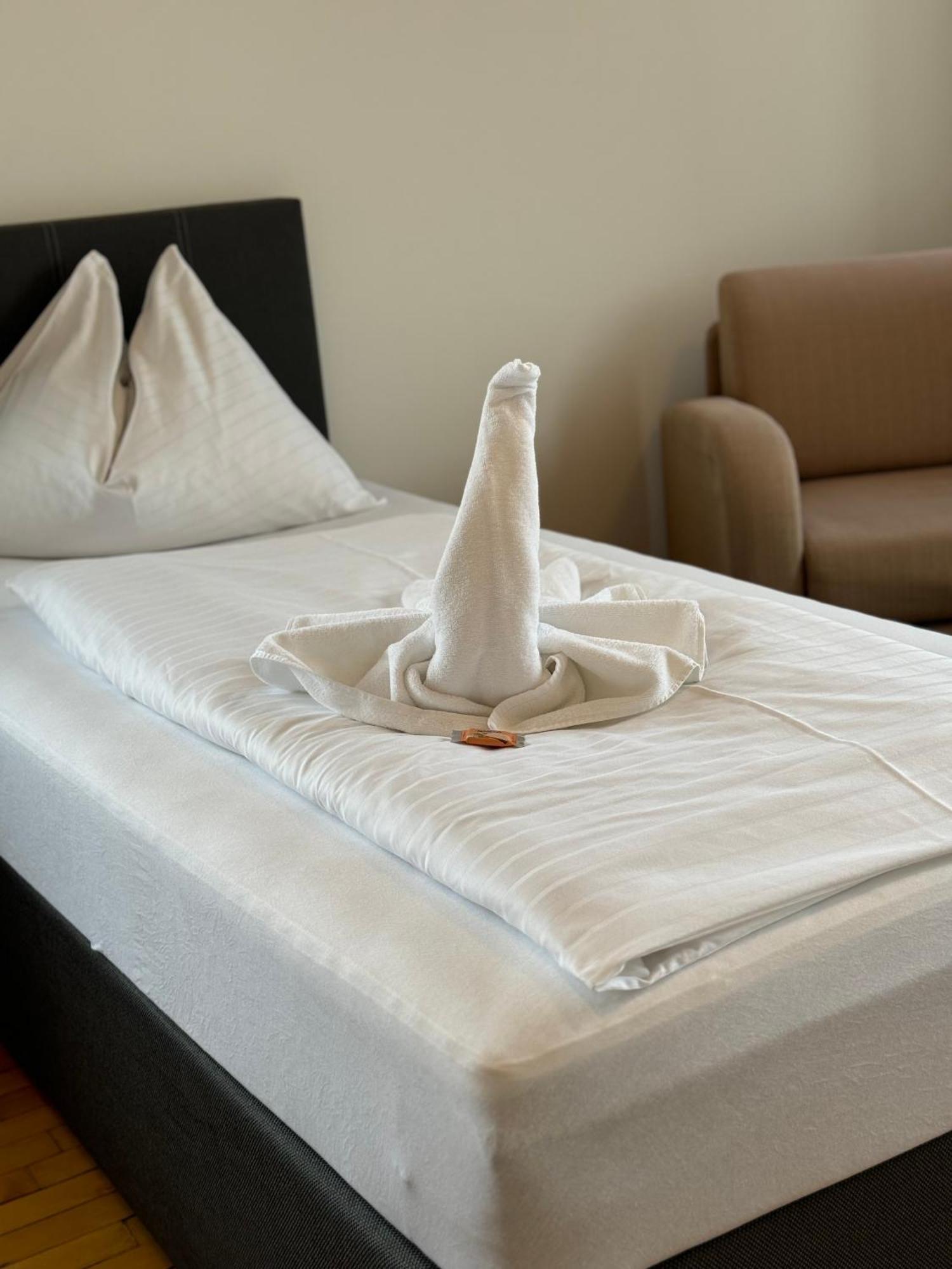 Stadthotel Schwerterbraeu يودنبورغ المظهر الخارجي الصورة
