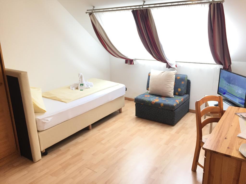 Stadthotel Schwerterbraeu يودنبورغ المظهر الخارجي الصورة